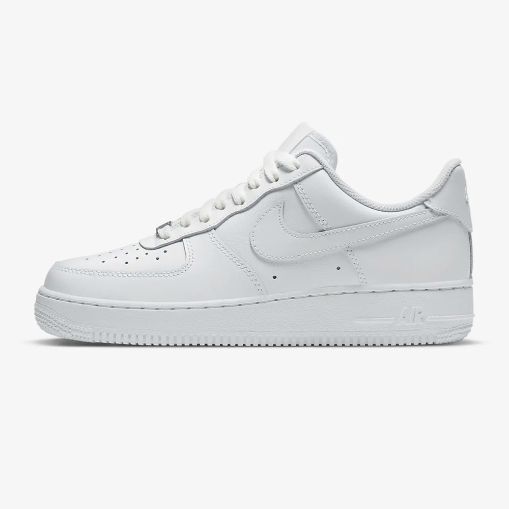 Nike Air Force 1 '07 size 7.5